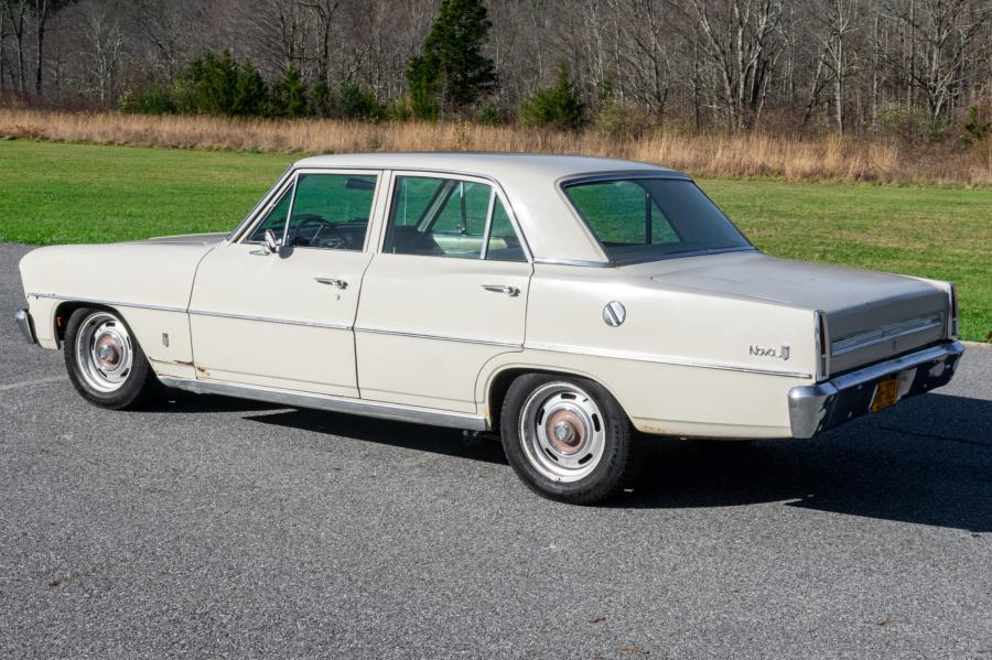  Chevrolet Chevy II Nova Sedan (11569) 1966 года  (фото 7 из 102)